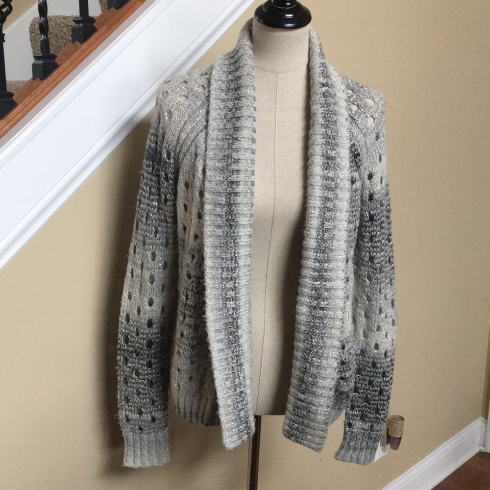 American Eagle 🦅 Outfitters Sweater